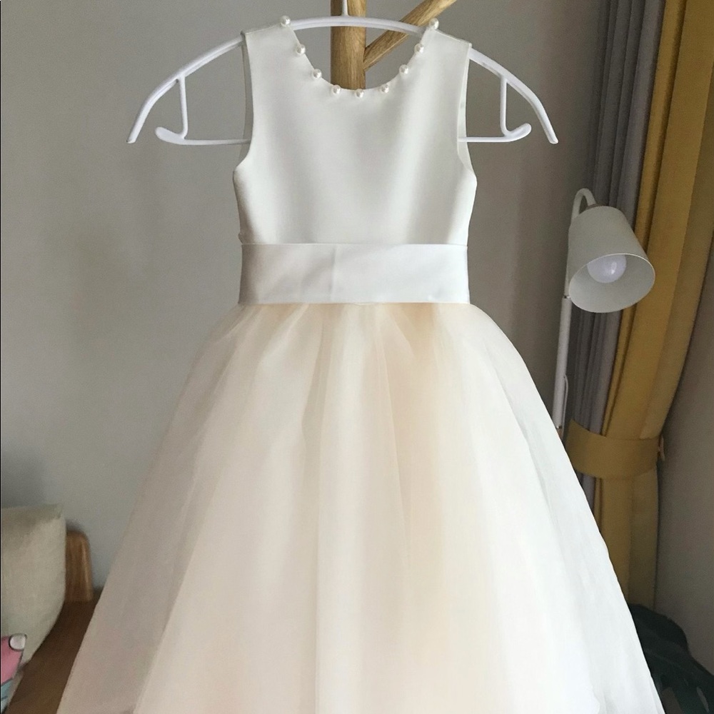 Flower girl or communion dress